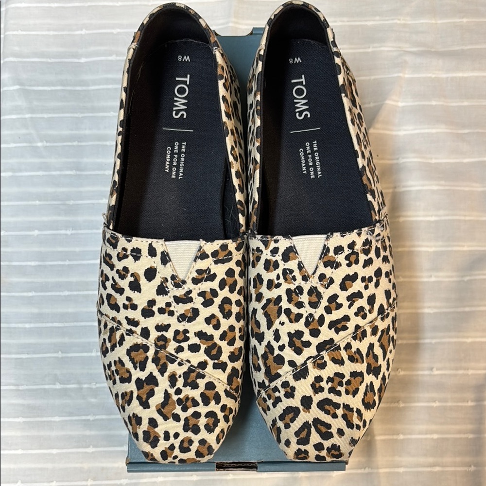 TOMS Women's Leopard Print Slip-On Shoes
